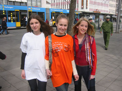 instant coffee it can change clothing project